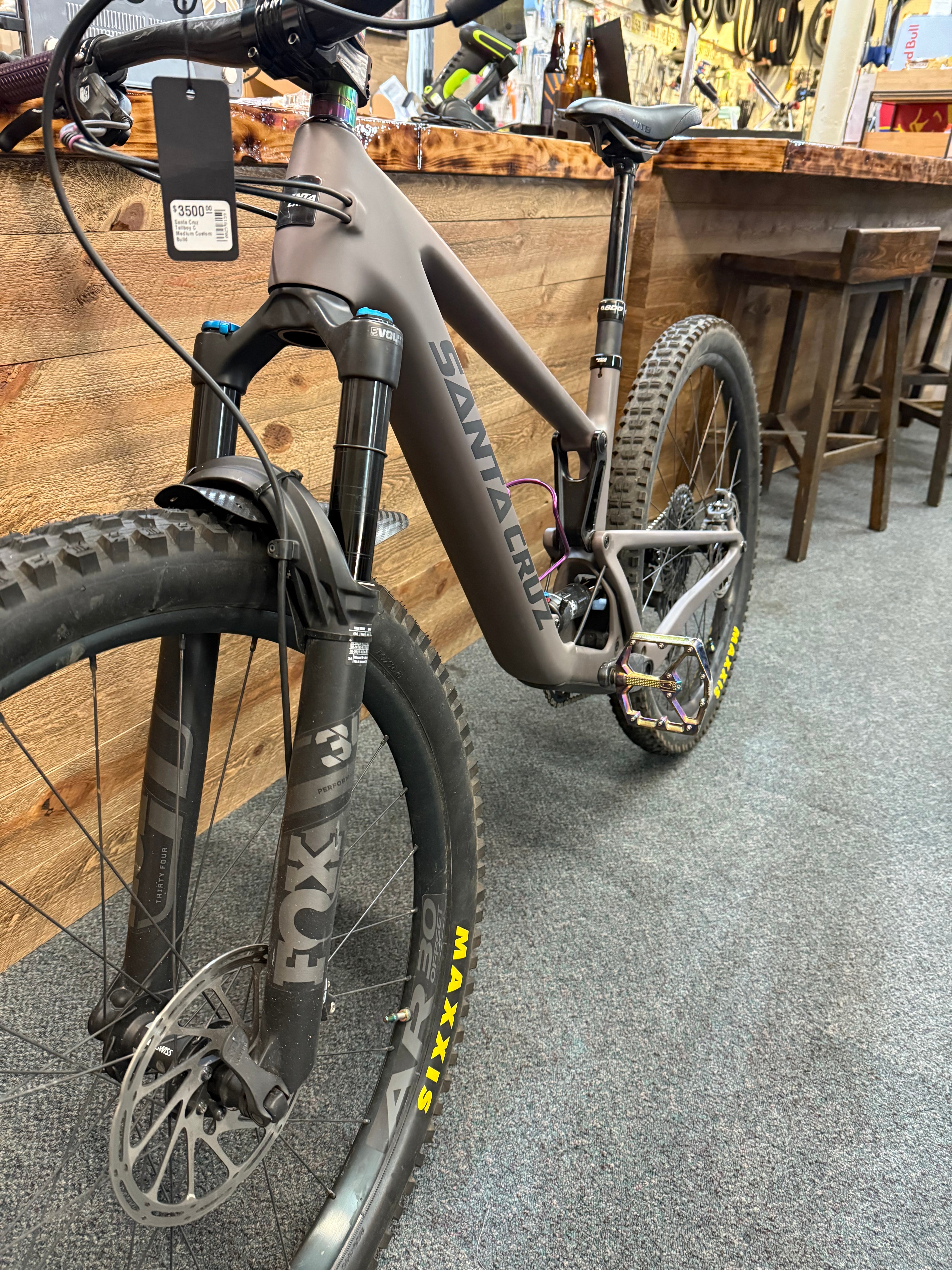 Santa Cruz Tallboy C Medium Custom Build